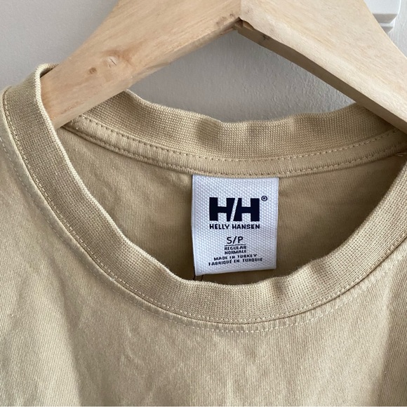 NWT HELLY HANSEN Yellow Heritage Red Lime Unisex T-shirt - Picture 5 of 9